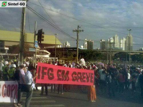03.06.2014 | Greve 2014 - Manifestação no Jogo do Brasil