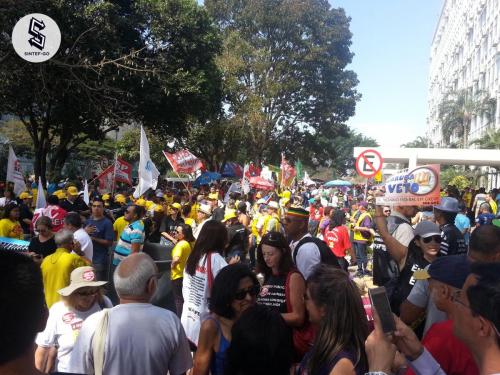 27.08.2015 - Marcha dos Servidores Públicos Federais em Brasília (3)